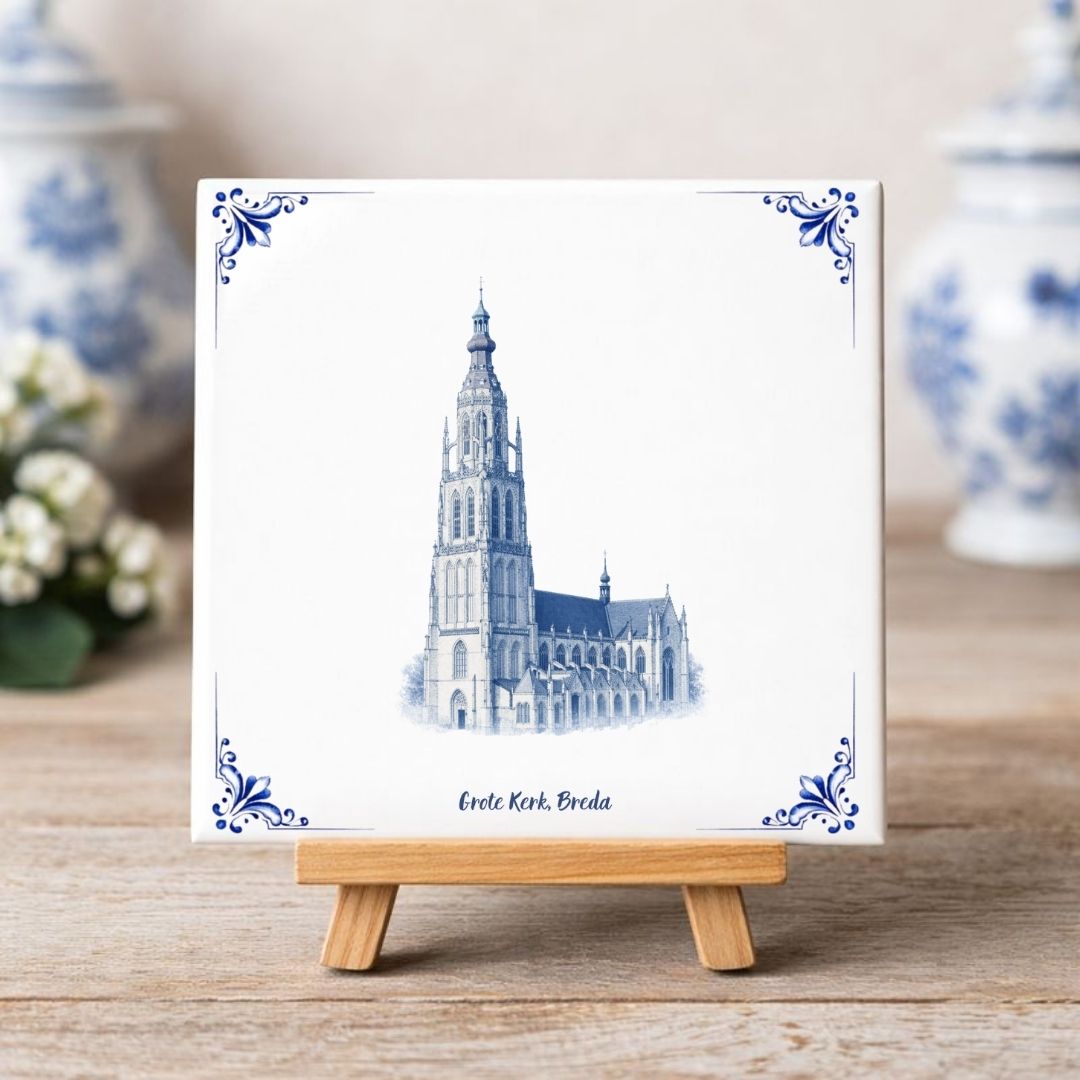 Breda Tegeltje met daarop de Grote Kerk in Delftsblauwe stijl